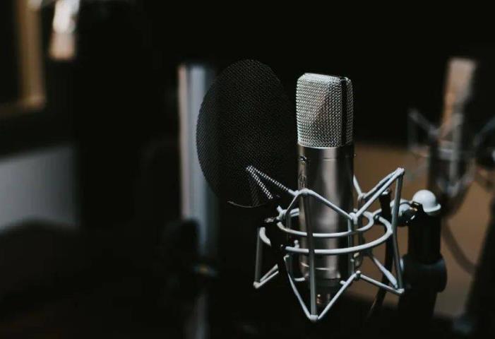 怎么用别人的声音配音（将别的声音变成我的声音技巧）