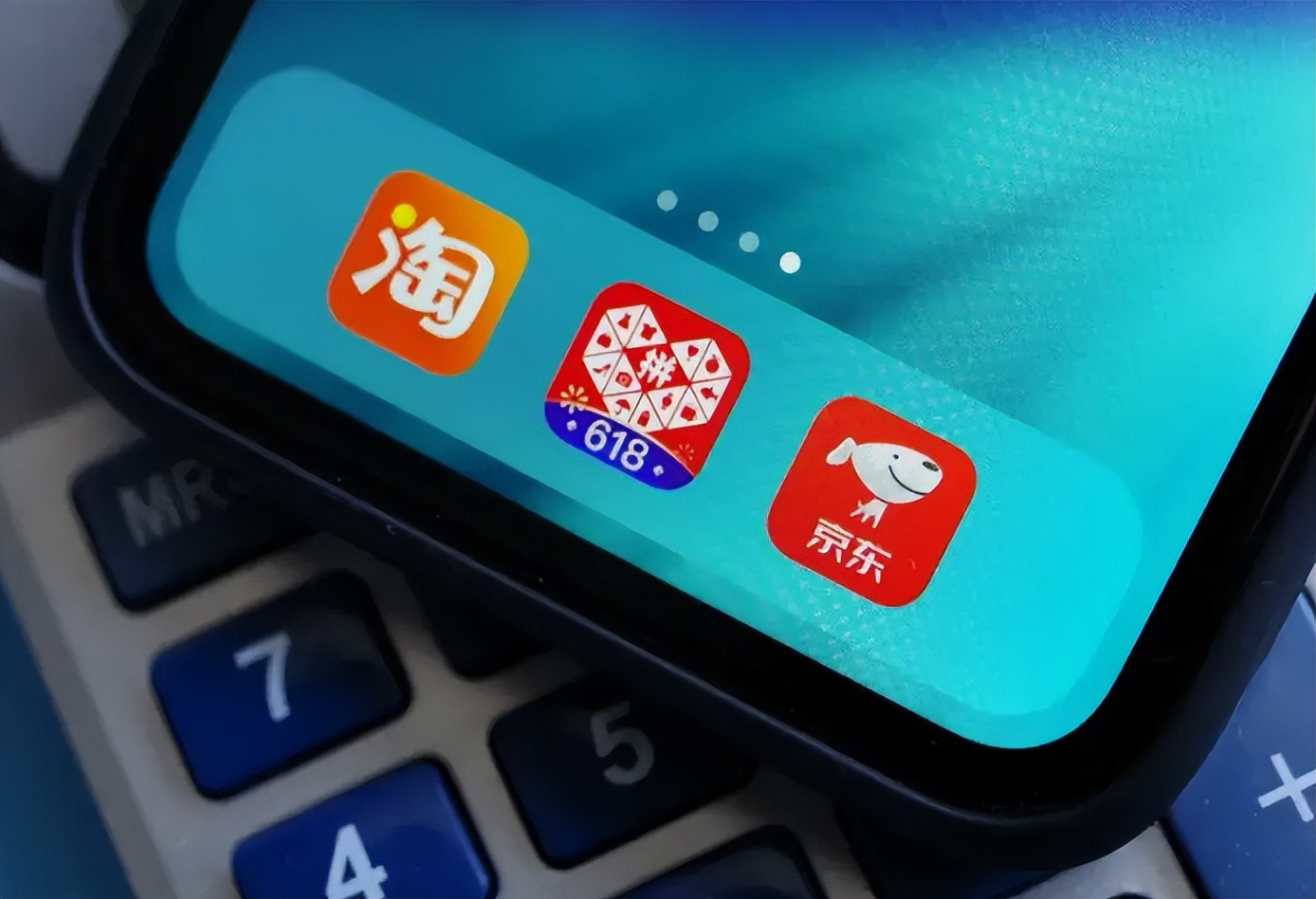同样的商品，为何拼多多卖得比较便宜？内行人说出实情，还买吗？