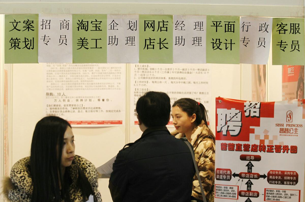网店怎么进货卖东西（淘宝批发市场进货渠道）