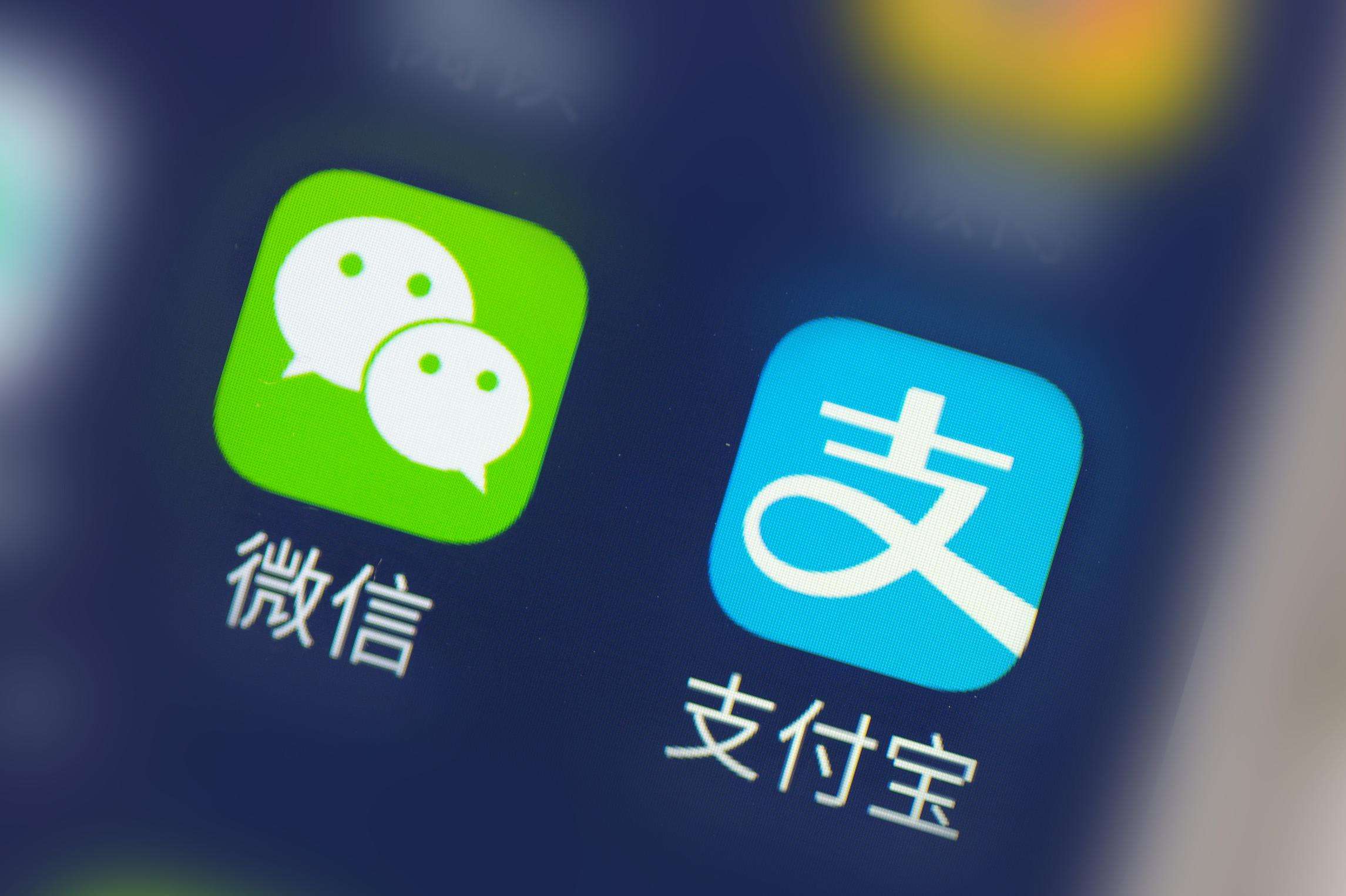京东和淘宝上的东西哪个好（京东淘宝两个平台比较）